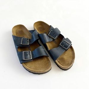 Birkenstock Womens Arizona Soft Footbed Sandal Dark Navy Leather Size 10 EUC
